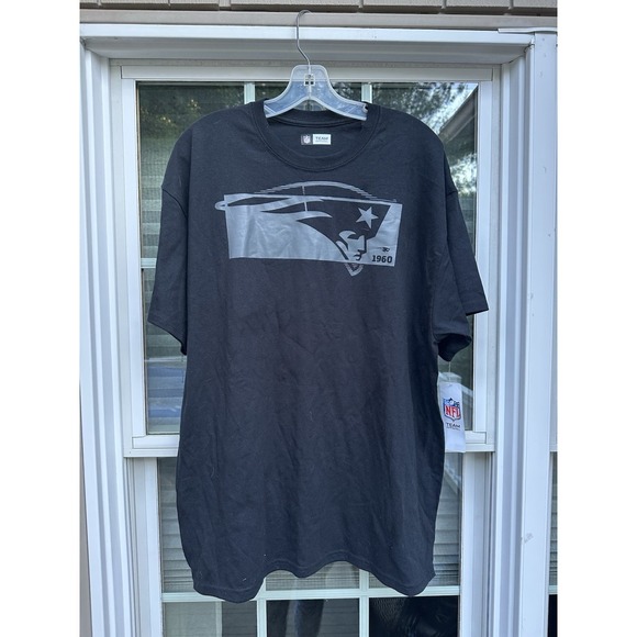 Majestic Other - Nfl Team Apparel T Shirt Size XL New England Patriots Short Sleeve New